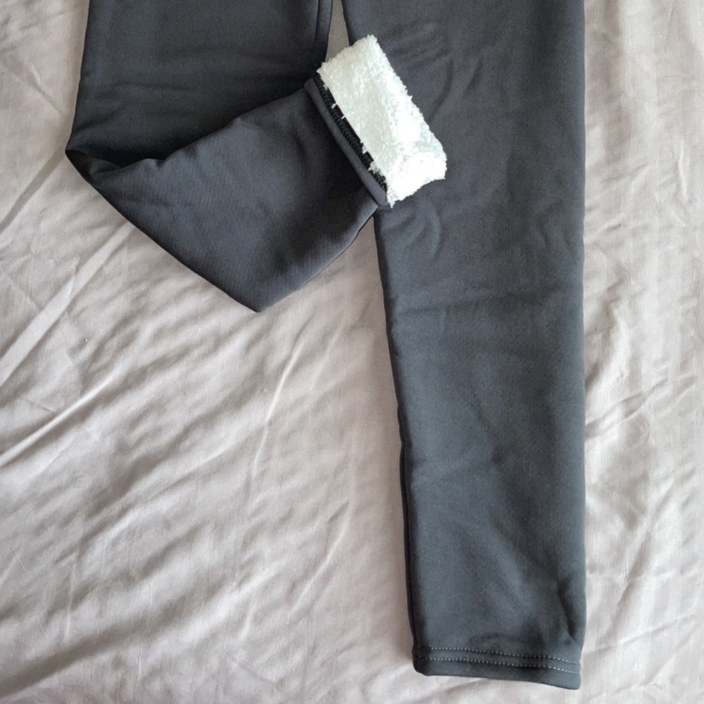 *Brand New Without Tags* L Fleece-Lined Leggings